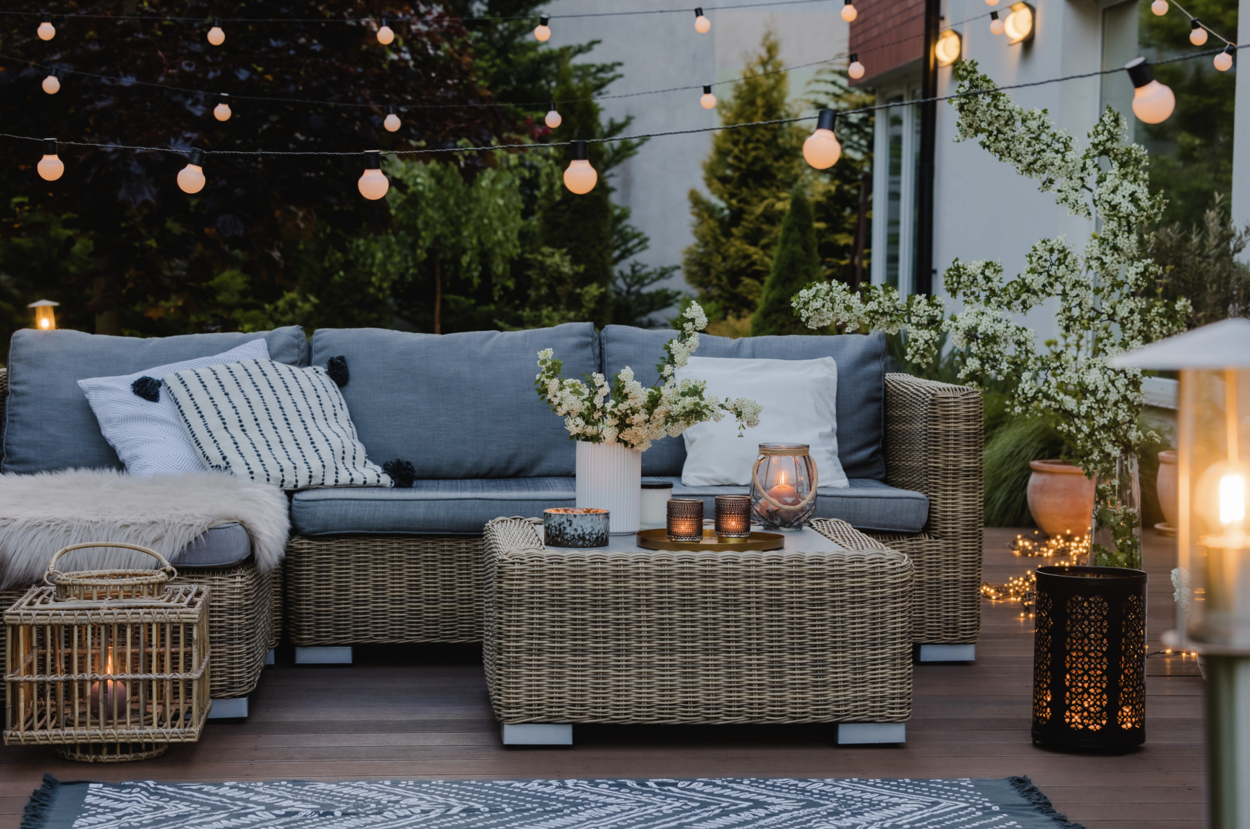 Backyard Seating Ideas for Outdoor Family Relaxation